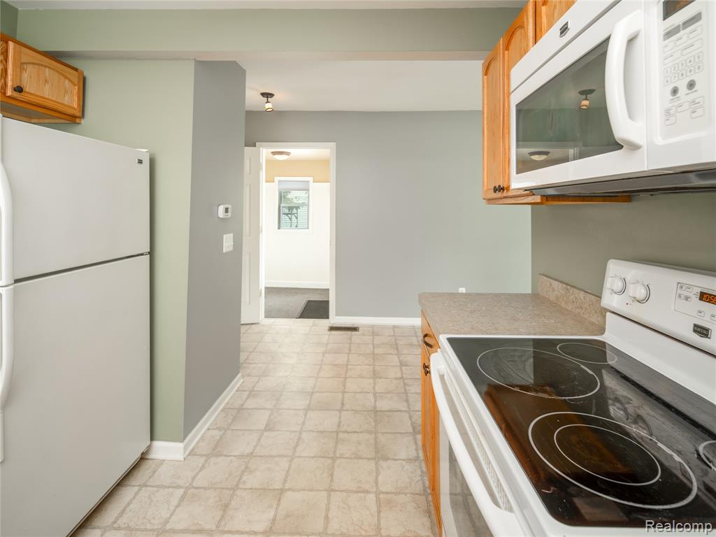 834 Union Street, Port Huron, MI 48060 — Photo 11