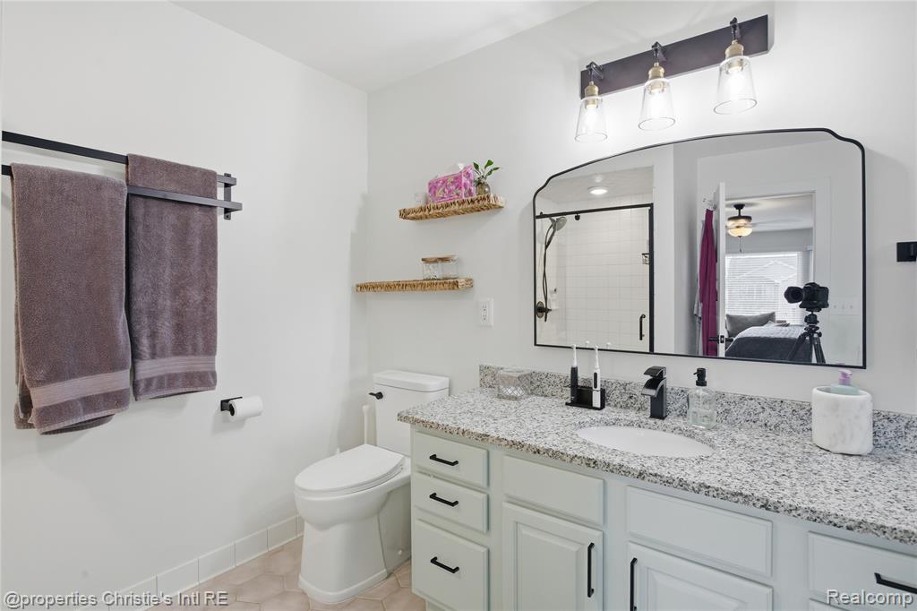 39663 Southpointe Avenue, Harrison Township, MI — Photo 13