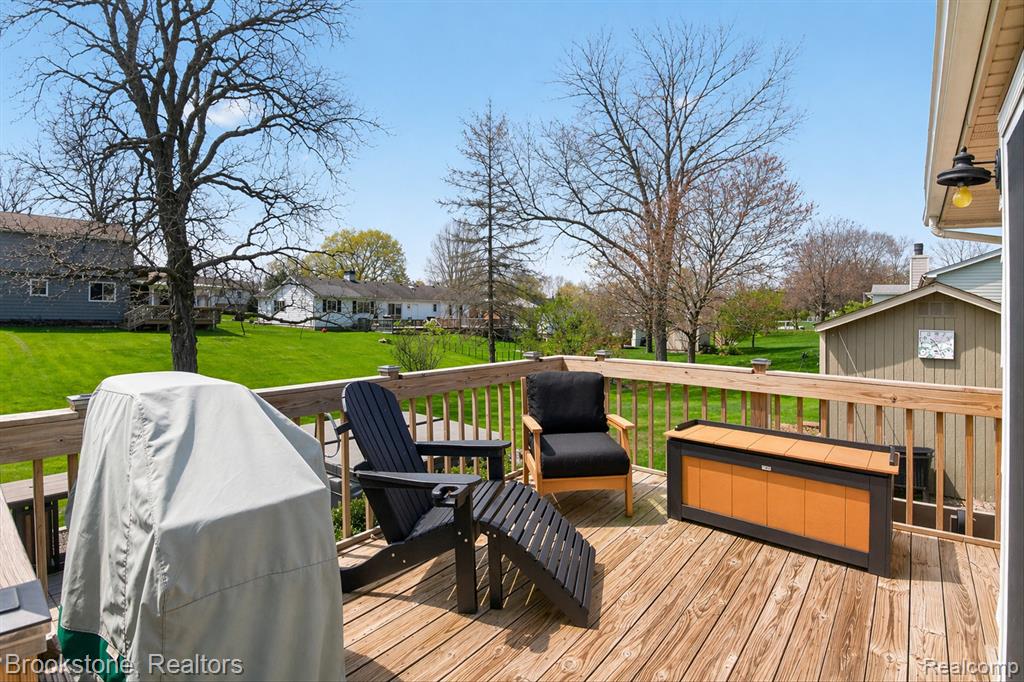 1086 Risecliff Drive, Grand Blanc, MI 48439 — Photo 27