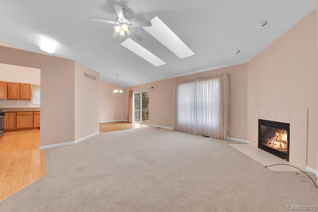 23778 ASHLEY Drive, Flat Rock, MI 48134 — Photo 7