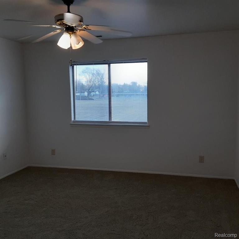 4672 E 10 MILE Road E, Warren, MI 48091 — Photo 8