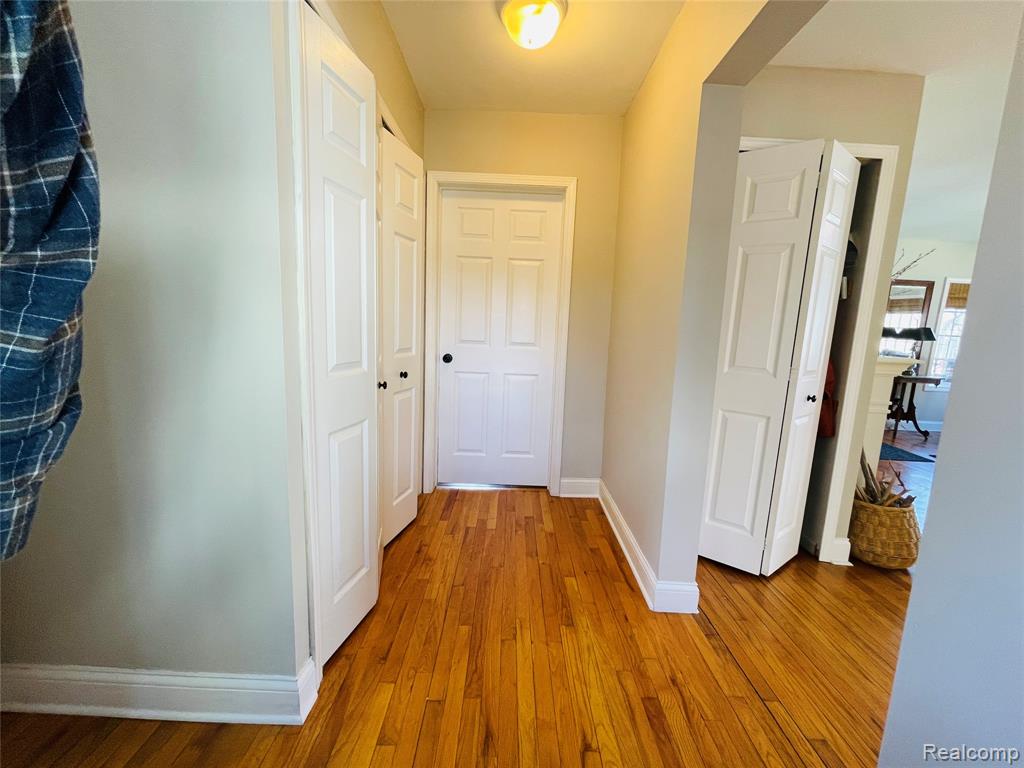 909 Williams Street, Fenton, MI 48430 — Photo 9