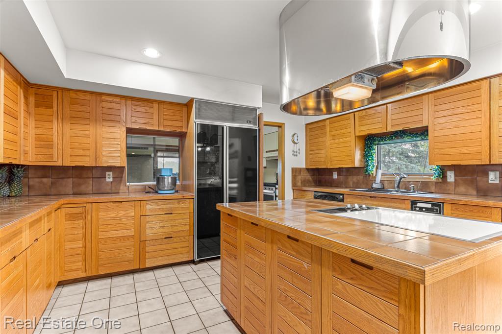 18191 Country Club Circle, Riverview, MI 48193 — Photo 18