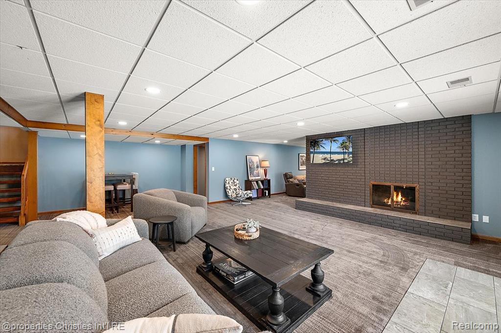 1071 Woodbridge Lane, Rochester, MI 48306 — Photo 53