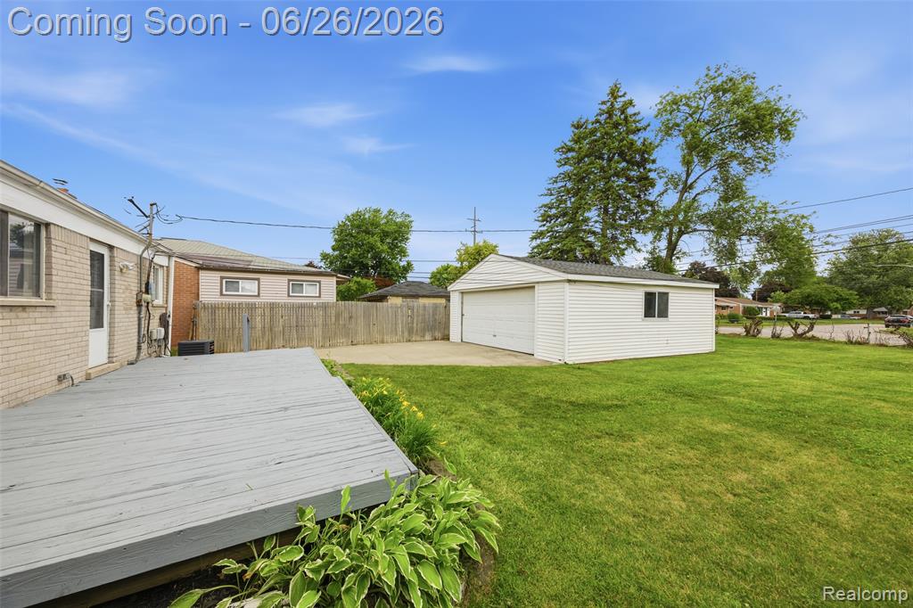 8250 Shari Drive, Westland, MI — Photo 23