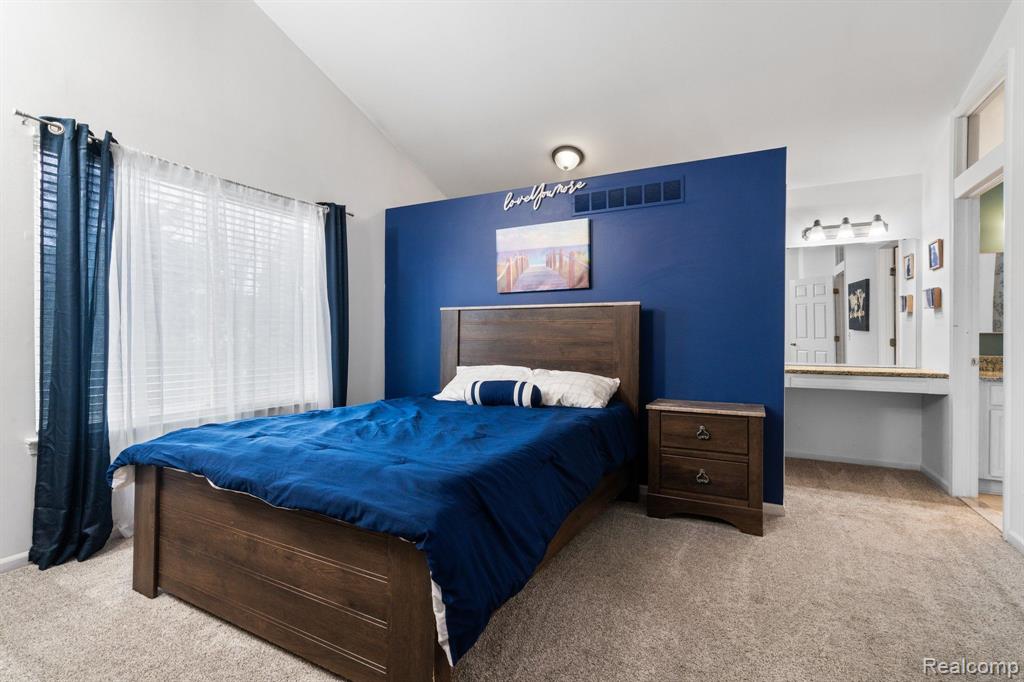 5617 VERSAILLES Avenue, Ann Arbor, MI 48103 — Photo 13