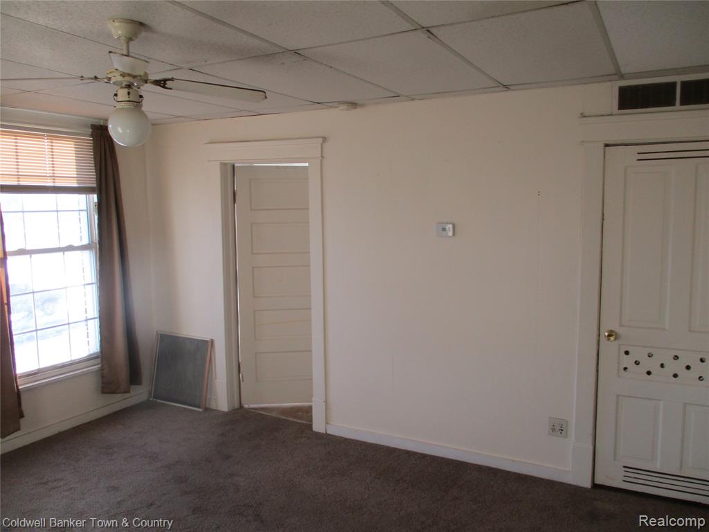 910 W Main Street, Owosso, MI 48867 — Photo 15