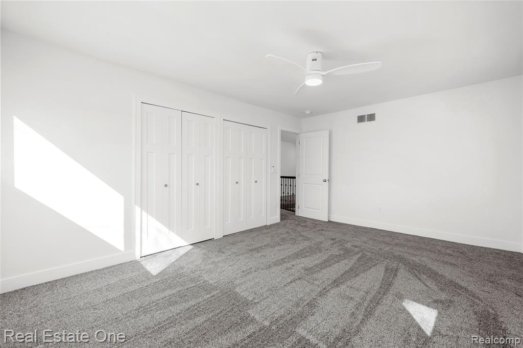 5742 Springwater Lane, West Bloomfield, MI — Photo 35