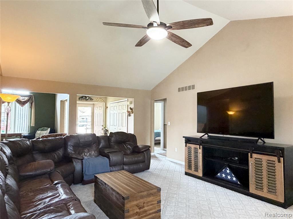 23601 Oakleigh Avenue, Woodhaven, MI 48183 — Photo 9
