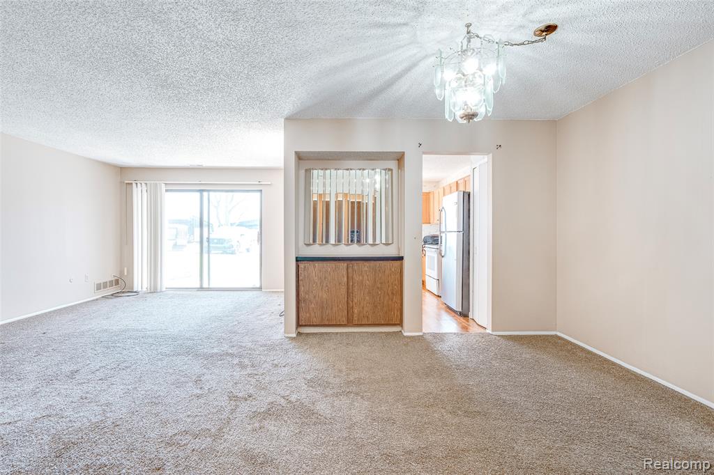 27845 Berrywood Lane, Farmington, MI 48334 — Photo 5