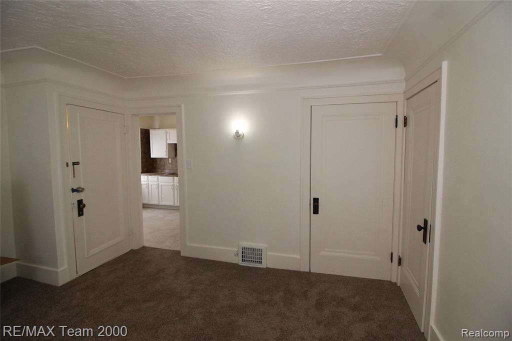 6467 Payne Avenue, Dearborn, MI 48126 — Photo 10
