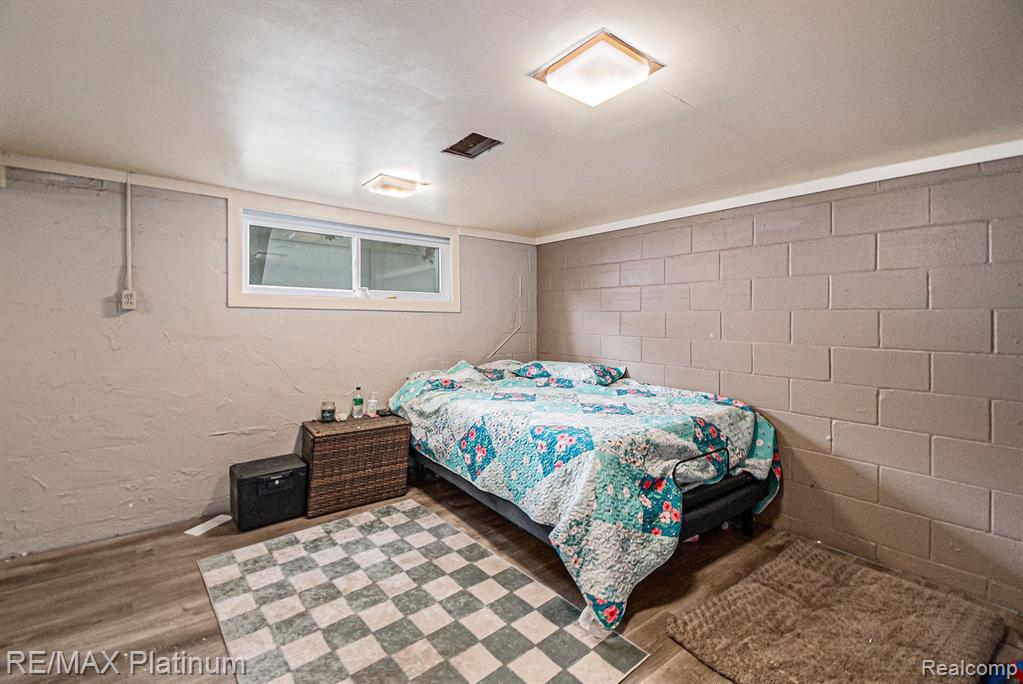 604 E NORTH Street, Owosso, MI 48867 — Photo 34