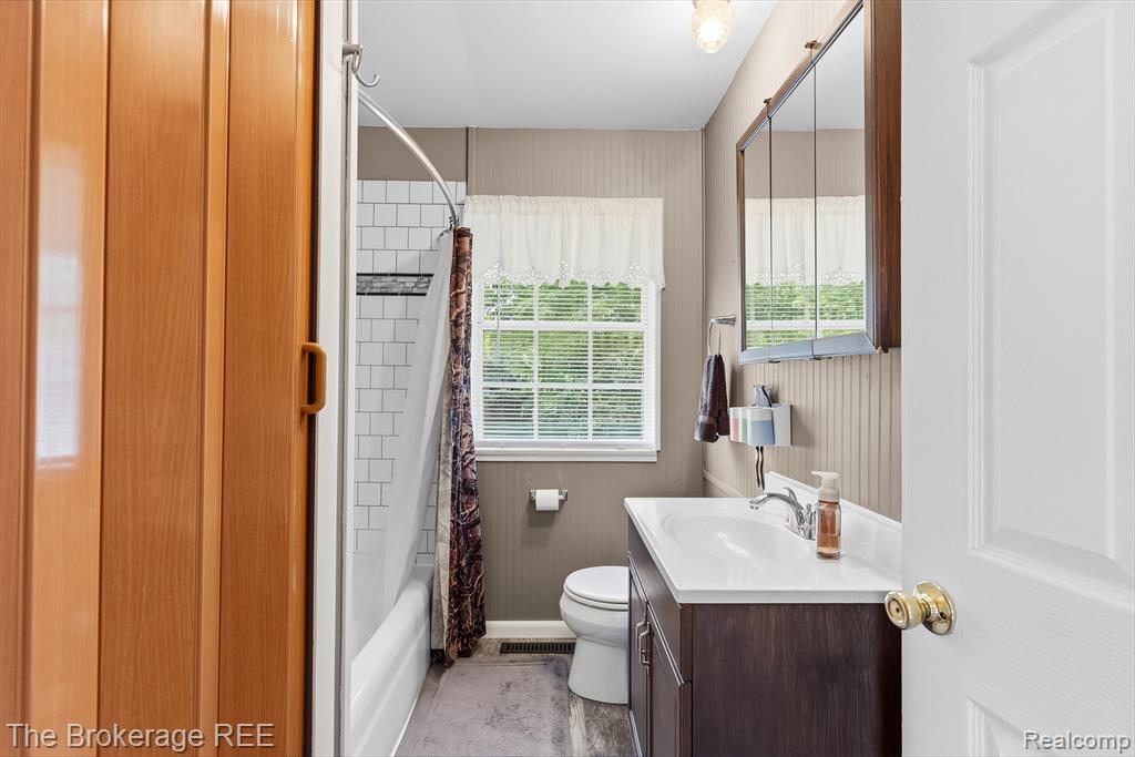 6509 Silver Lake Road, Linden, MI 48451 — Photo 26