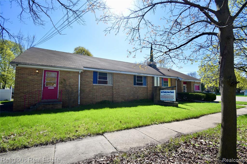 818 N Jenison Avenue, Lansing, MI 48915 — Photo 9