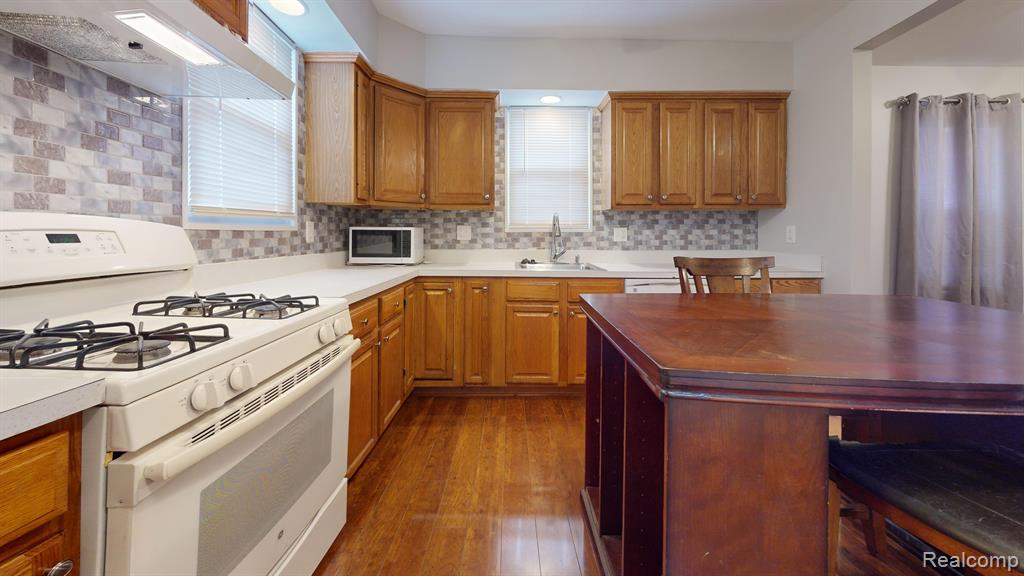 6850 BEECH DALY Road, Taylor, MI — Photo 3