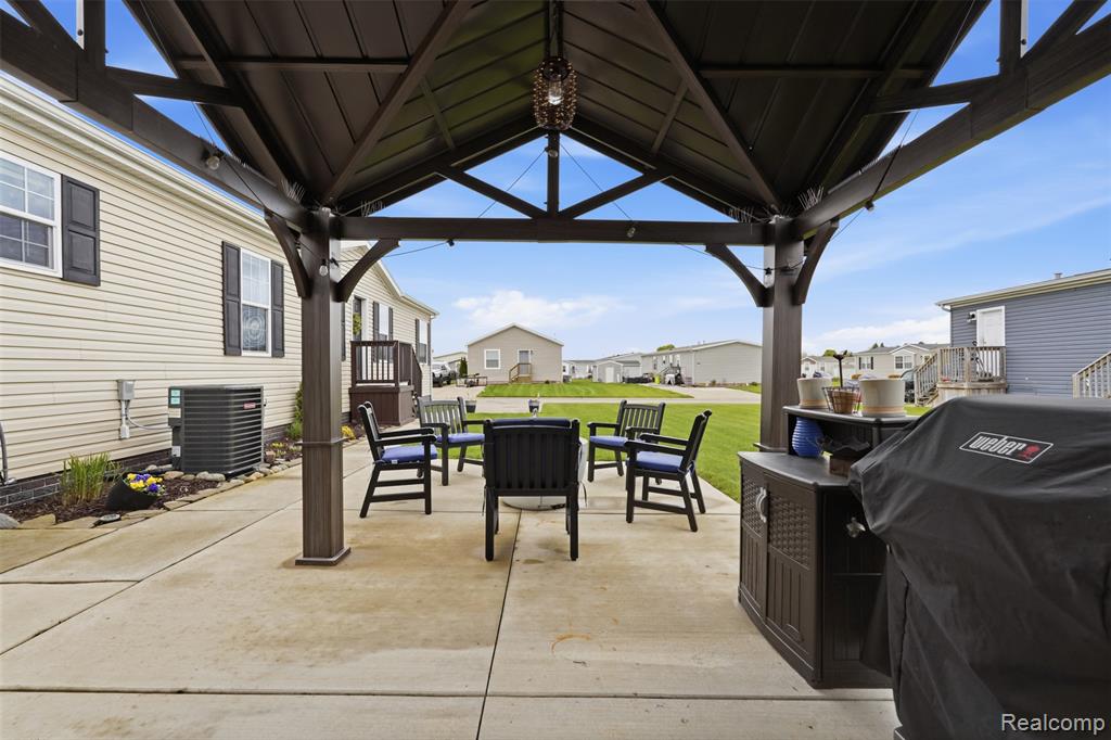 11197 Dogwood Court, South Lyon, MI 48178 — Photo 32