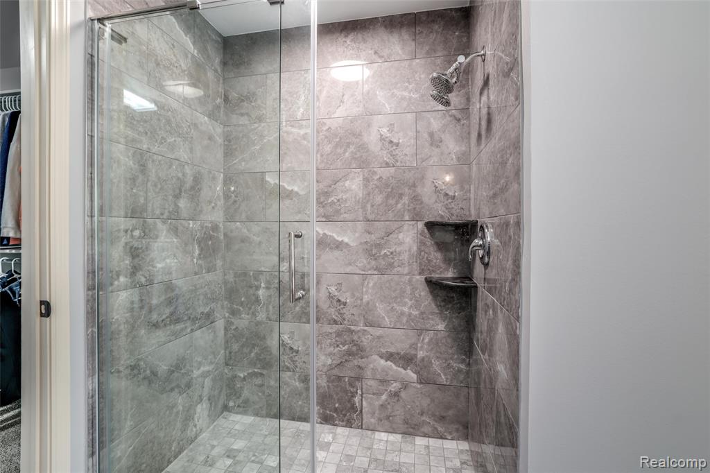 17590 White Pine Court, Northville, MI 48168 — Photo 38