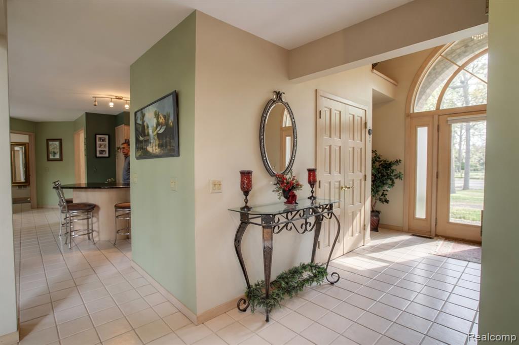 1305 Kings Pointe Road, Grand Blanc, MI 48439 — Photo 48