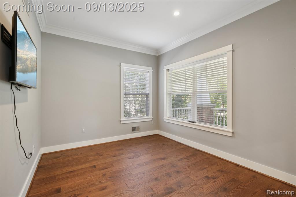 811 Maxwell Avenue, Royal Oak, MI 48067 — Photo 19