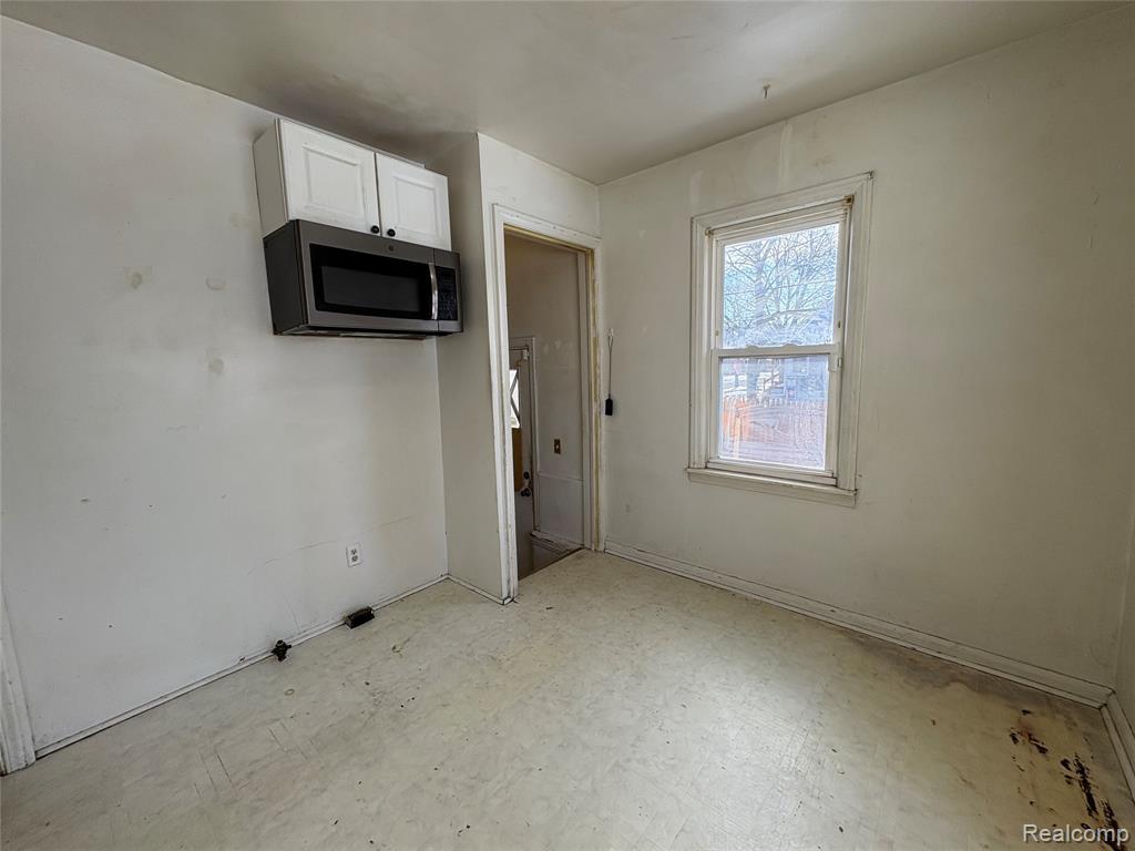 4216 Syracuse Street, Dearborn Heights, MI 48125 — Photo 11
