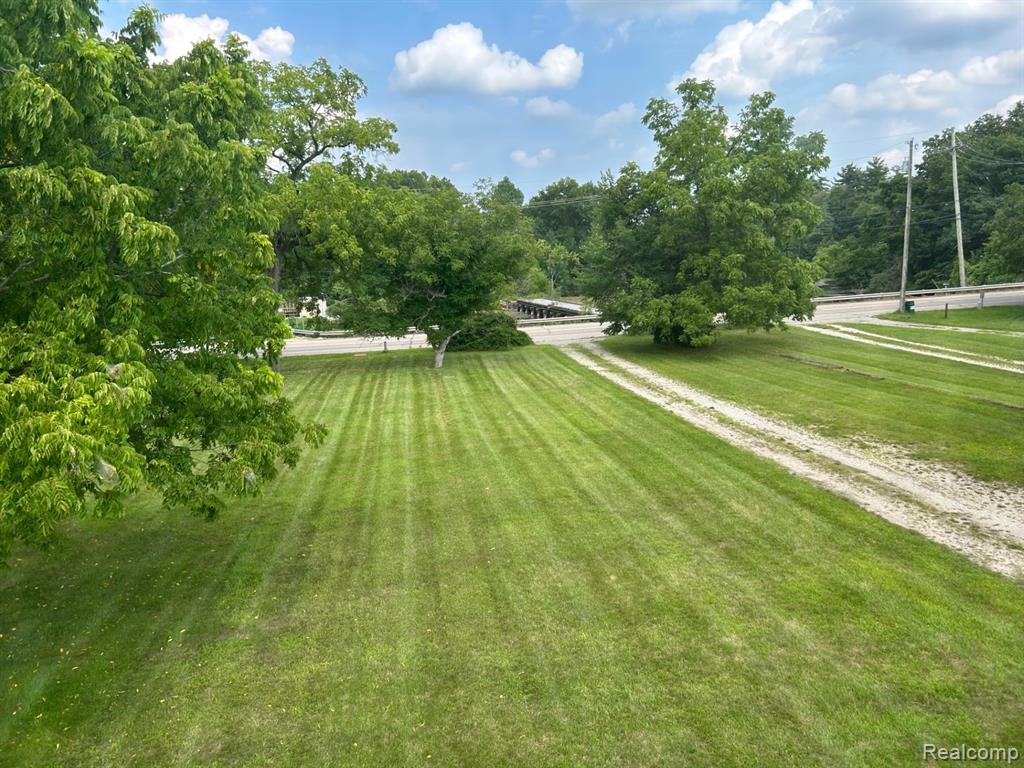 10470 N Rushton Road, South Lyon, MI 48178 — Photo 3