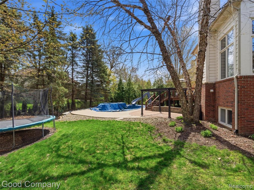 532 Springview Drive, Rochester, MI 48307 — Photo 54