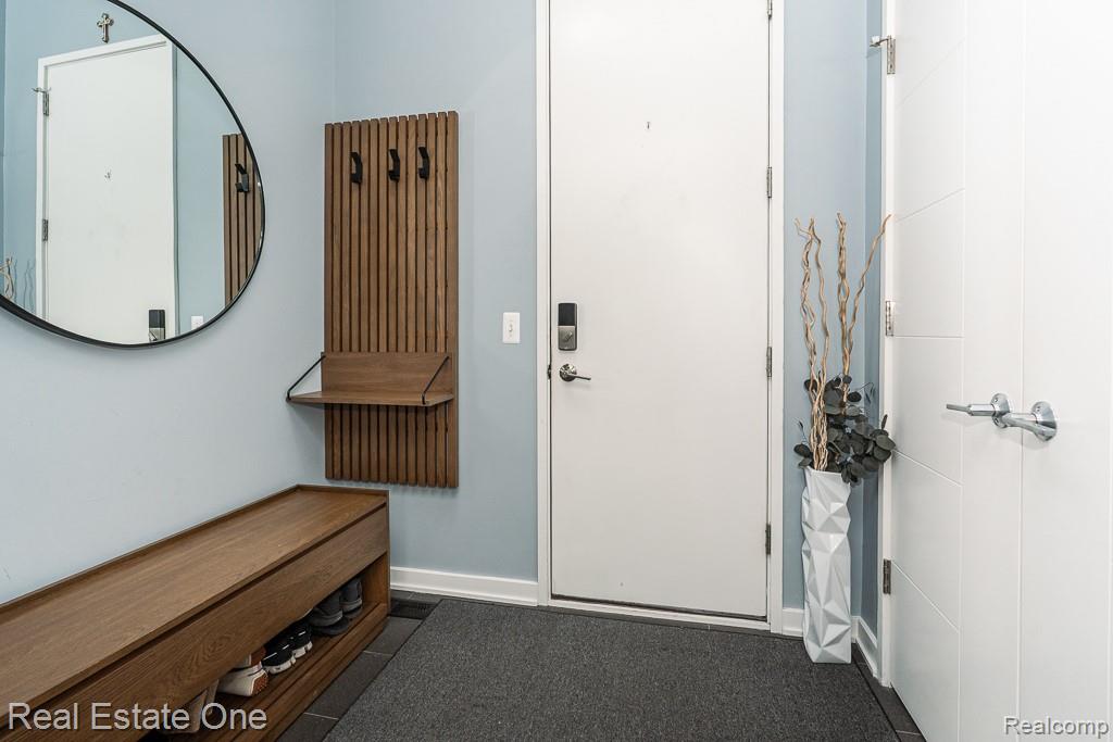 864 Cumberland Rdg Court, Rochester, MI 48307 — Photo 13
