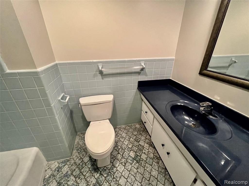 6901 WOODBANK Drive, Bloomfield Hills, MI — Photo 21