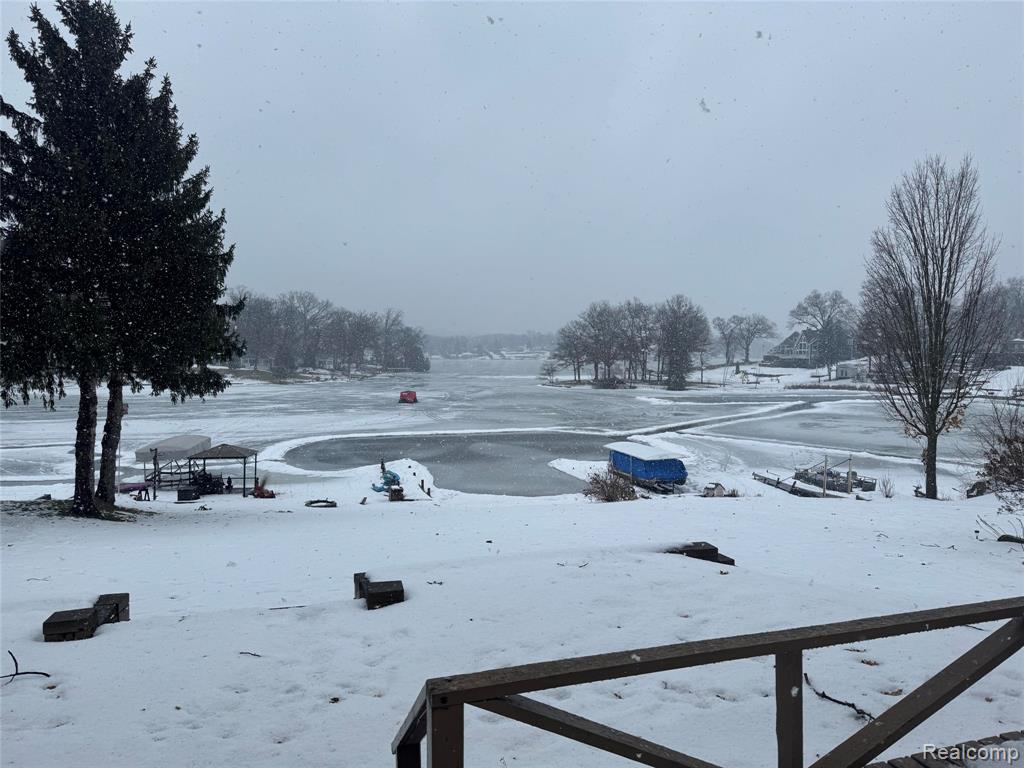 10470 King Road, Davisburg, MI 48350 — Photo 21