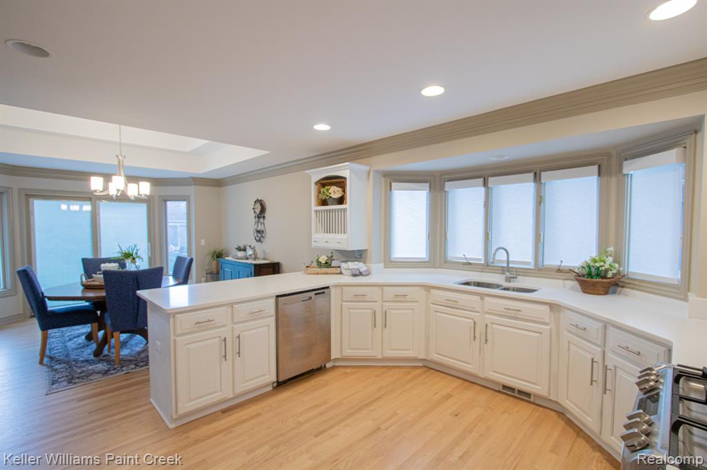 54436 Jack Drive, Macomb, MI 48042 — Photo 15