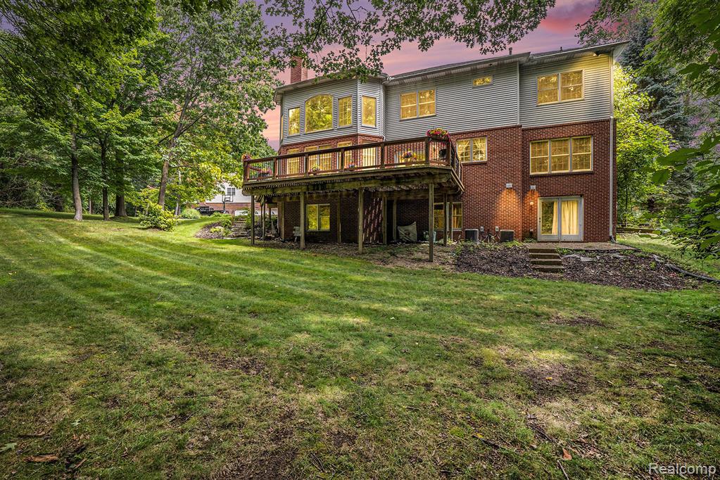 5479 Woodcreek Court, Clarkston, MI 48348 — Photo 4