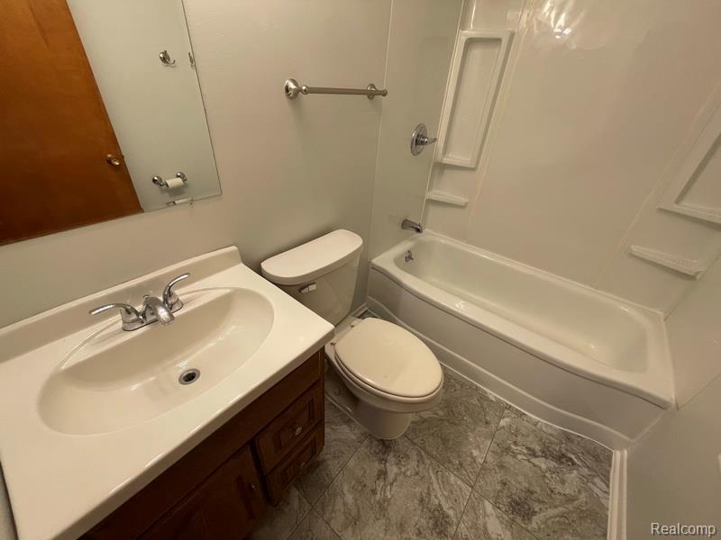 26604 GROVELAND Street, Madison Heights, MI 48071 — Photo 12