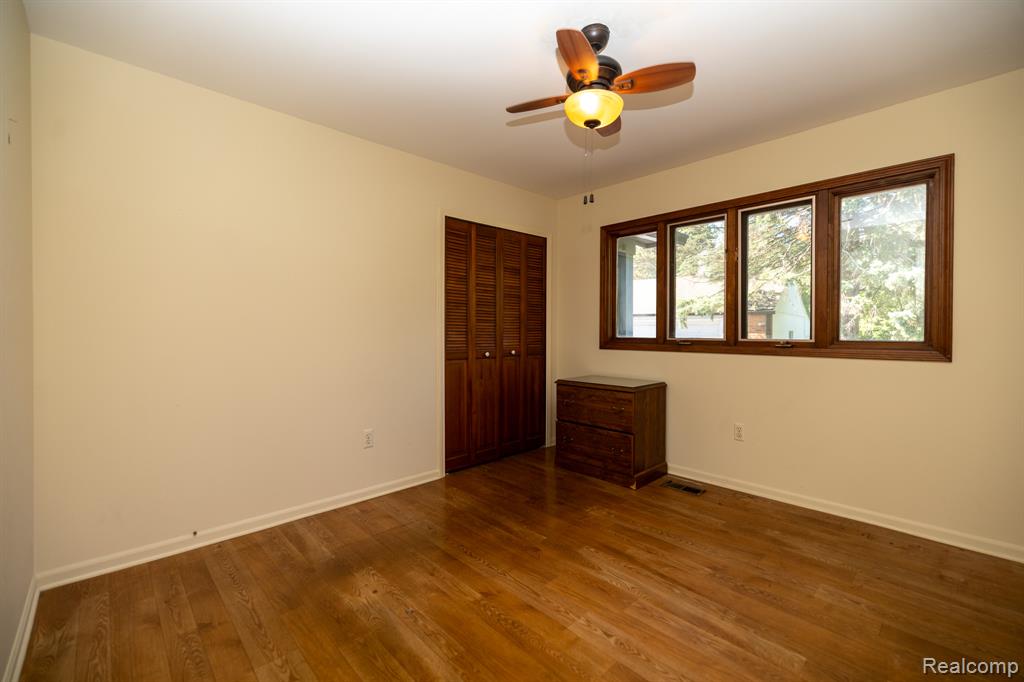 6084 Upper Straits Boulevard, West Bloomfield, MI 48324 — Photo 21