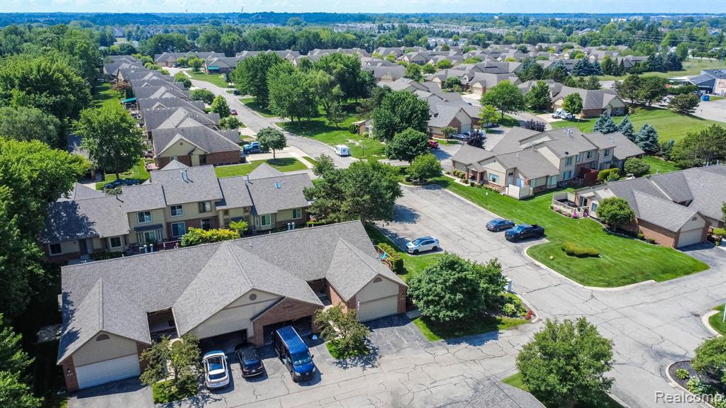 46910 Country Lane, 12, Macomb, MI 48044 — Photo 12