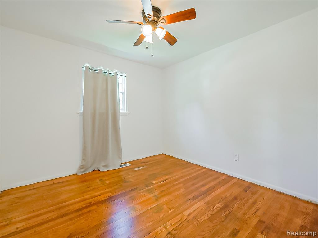 17424 Salem Street, Detroit, MI 48219 — Photo 11