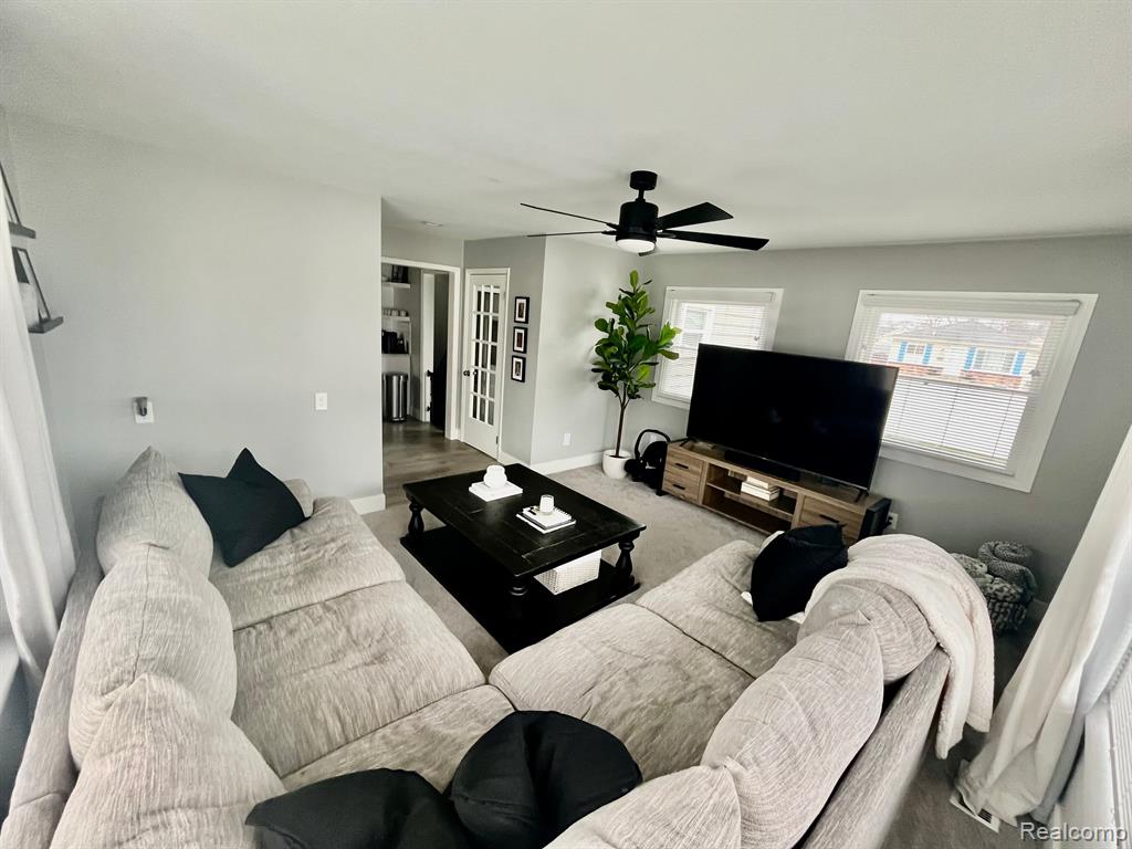 654 BROADACRE Avenue, Clawson, MI — Photo 14