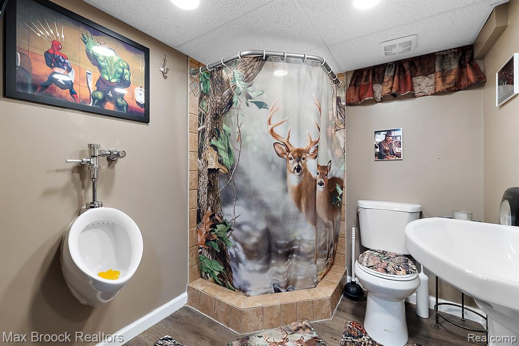 9060 HEADLEY Drive, Sterling Heights, MI 48314 — Photo 49