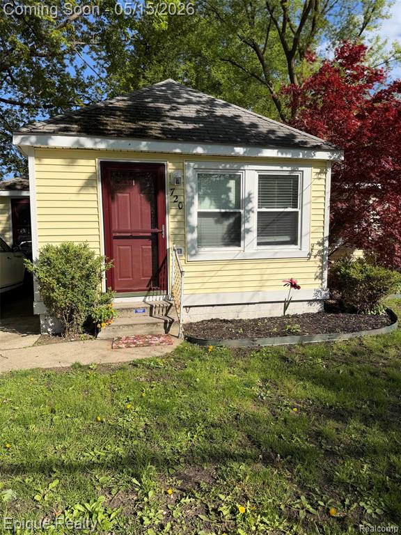 720 Washington Street, Algonac, MI 48001 — front exterior