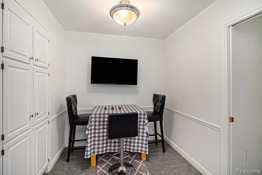 5204 Pasadena Avenue, Flushing, MI 48433 — Photo 8