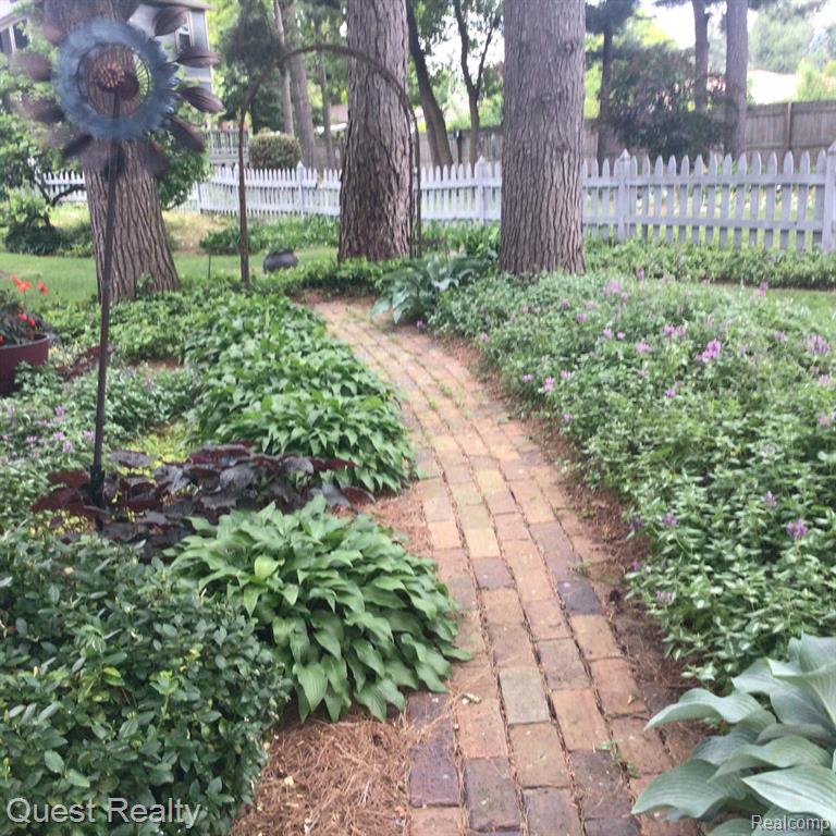 49830 SHELBY Road, Shelby Twp, MI 48317 — Photo 50