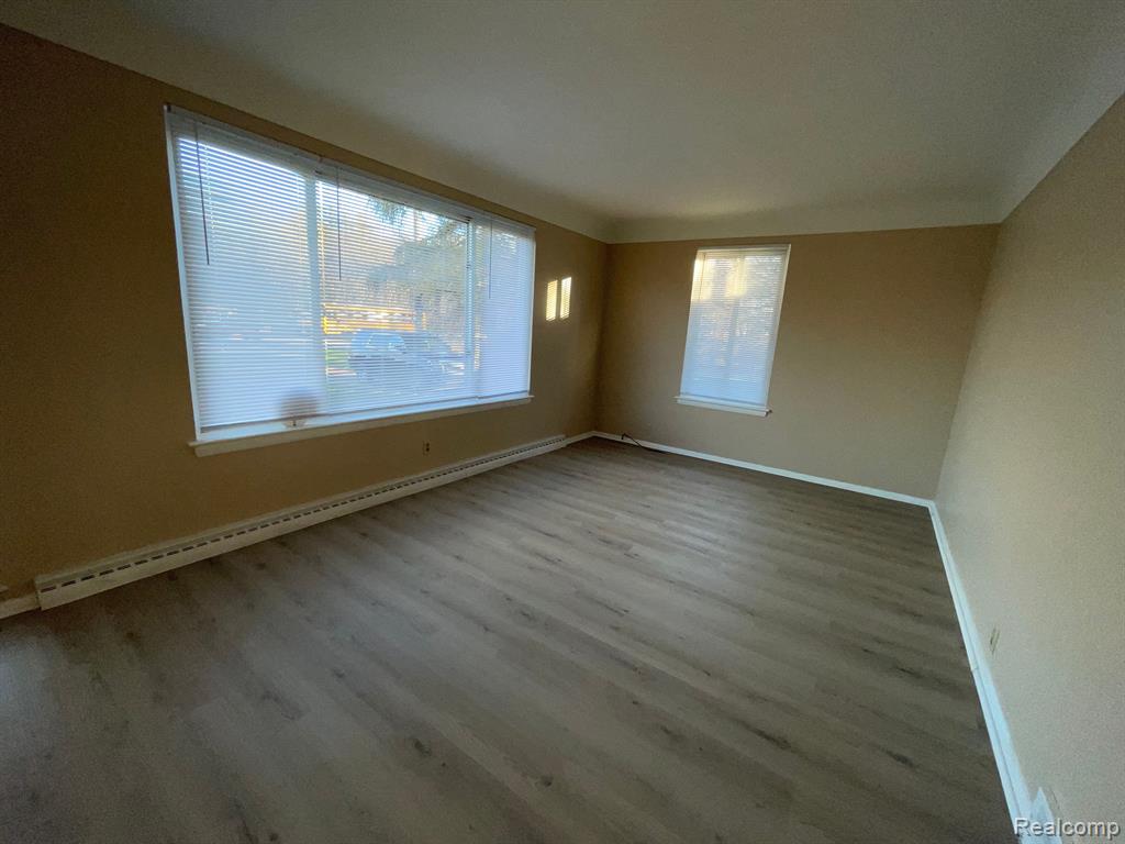 4201 N GENESEE Road, Flint, MI 48506 — Photo 7