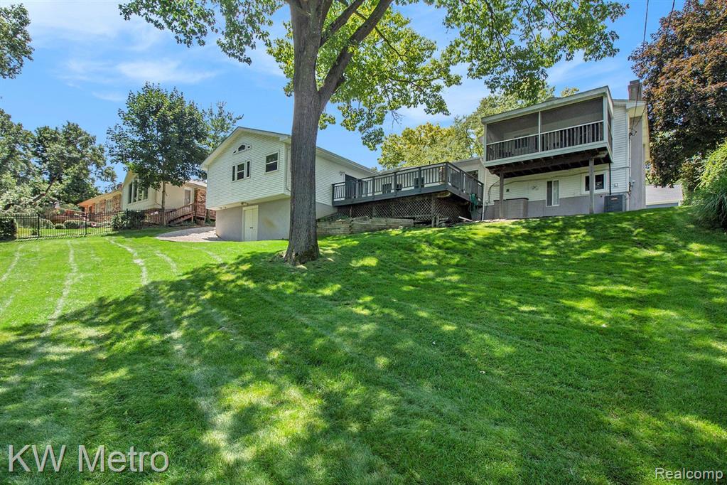 4491 DECKERLAND Street, West Bloomfield, MI 48323 — Photo 25