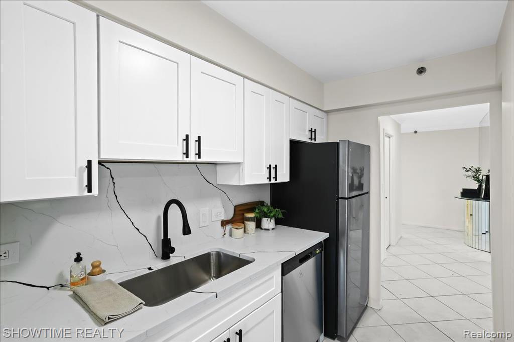 5000 Town Center Center, 2904, Southfield, MI 48075 — Photo 17