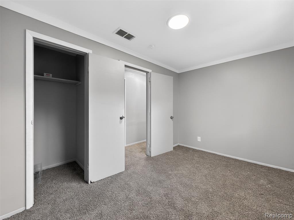7161 Varjo Street, Hamtramck, MI 48212 — Photo 12