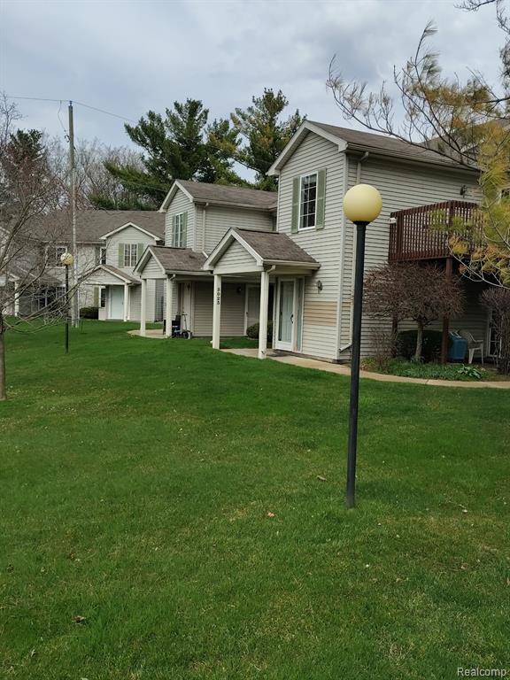 5025 S Saybrook Court, 15, Waterford, MI 48327 — front exterior