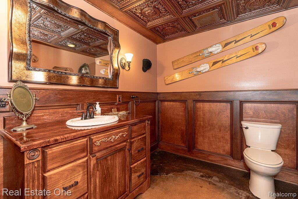 523 WYNSTONE Circle N, Oakland, MI — Photo 43