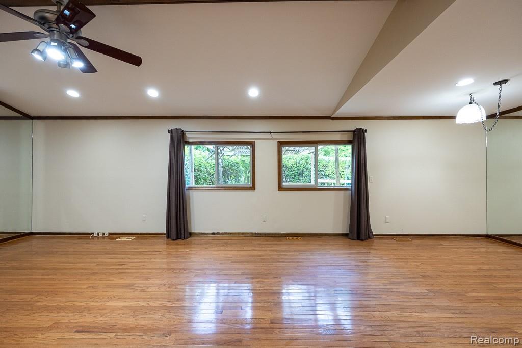 6275 Fairbrook Court, West Bloomfield, MI — Photo 28
