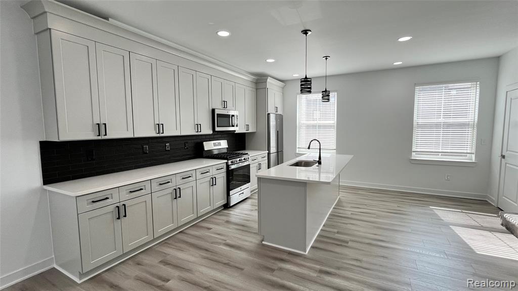 2882 SUMMERS Place, Troy, MI 48084 — Photo 8