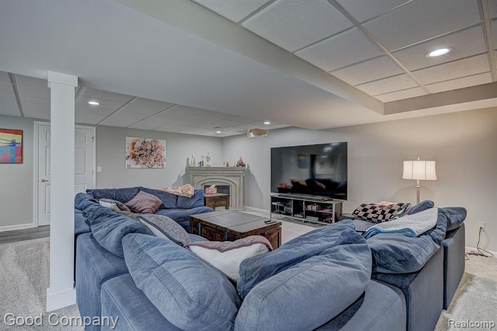 55195 WHITNEY Drive, Shelby Twp, MI 48315 — Photo 51