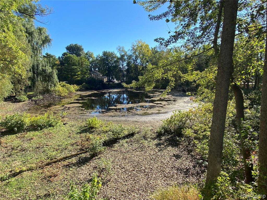 2230 Briar Ridge, Wolverine Lake, MI 48390 — Photo 44